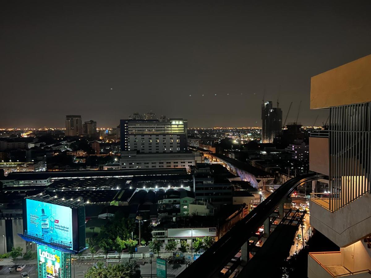 Mall Suites Hotel Банкок Екстериор снимка