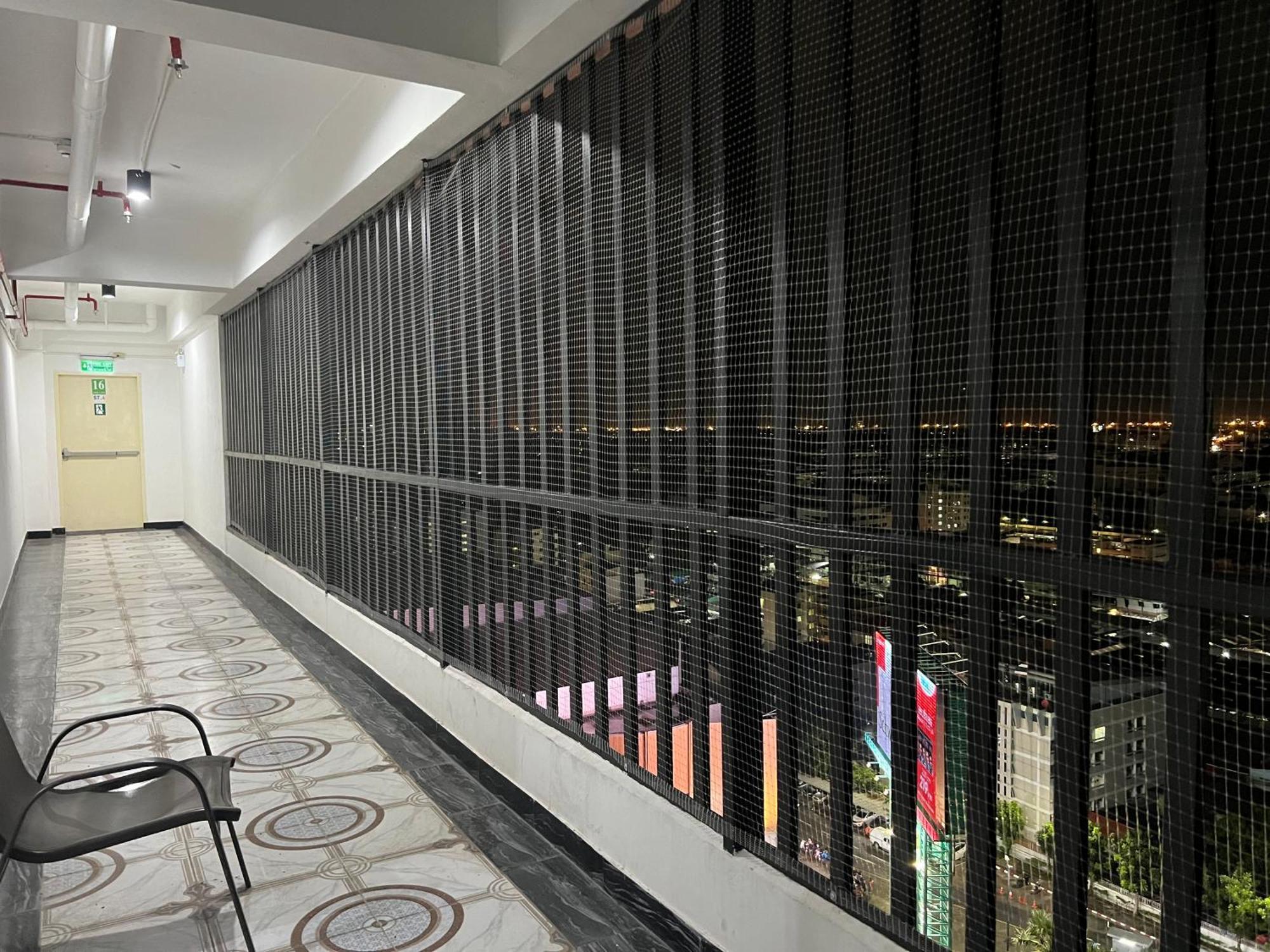 Mall Suites Hotel Банкок Екстериор снимка